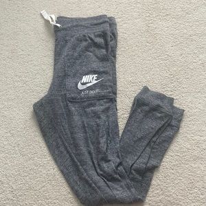 Gray Nike joggers size: XS